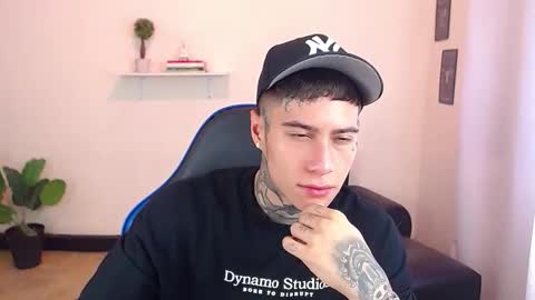 Thomas online show from 21, 11, 2025