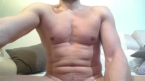 Snapshot of sex_machine_19 chatting on 5, 12, 2024 SEX MACHINE 19 online show from 5, 12, 2024