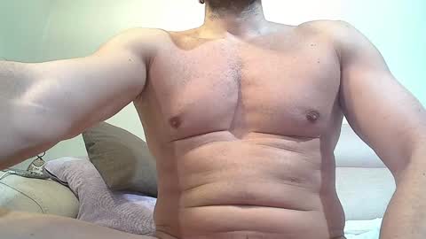 Snapshot of sex_machine_19 chatting on 6, 12, 2024 SEX MACHINE 19 online show from 6, 12, 2024