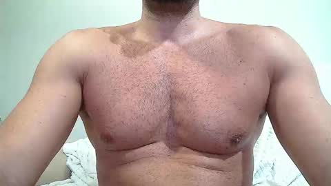 Snapshot of sex_machine_19 chatting on 27, 9, 2025 SEX MACHINE 19 online show from 27, 9, 2025