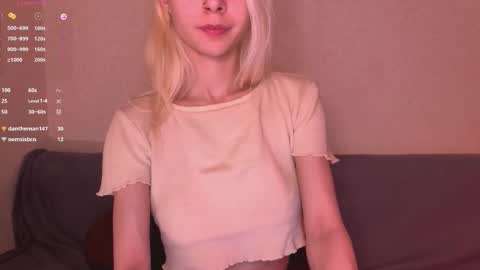 Snapshot of sexdrugg666 chatting on 30, 10, 2025 Dina online show from 30, 10, 2025