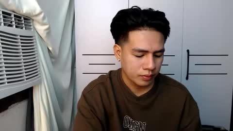 Snapshot of sexloversxxxx chatting on 4, 11, 2025 HI I AM JAMESPLEASE LET ME DO SOME HOT SHOWS FOR YOU HERE FOR MY  SCHOOL AND FOR MY FAMILY online show from 4, 11, 2025