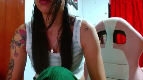 sexmilkdirty online show from 18, 12, 2025