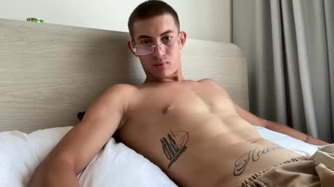 Snapshot of sexninjaboy_ chatting on 4, 4, 2026 Jace online show from 4, 4, 2026