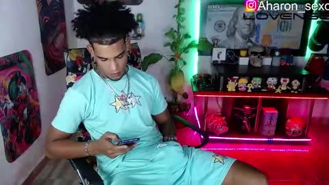 Aharon  ravelo online show from 22, 10, 2025