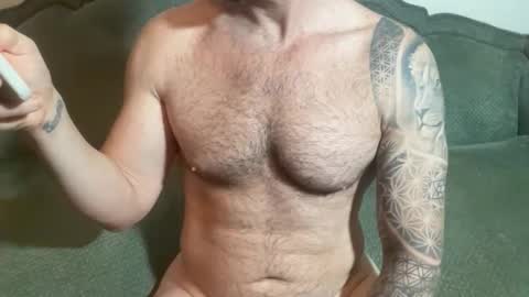 Snapshot of sexologistbull chatting on 25, 5, 2026 SexologistBull online show from 25, 5, 2026