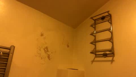 Snapshot of sexpest1972 chatting on 20, 3, 2026 Wetpeach2021 online show from 20, 3, 2026