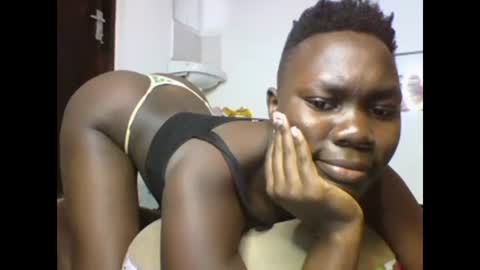 Snapshot of sexqueen02 chatting on 30, 1, 2025 sexqueen02 online show from 30, 1, 2025