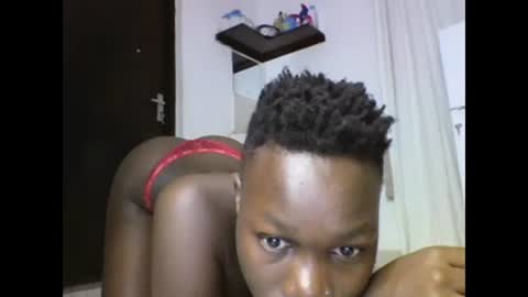 Snapshot of sexqueen02 chatting on 8, 2, 2025 sexqueen02 online show from 8, 2, 2025