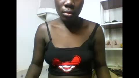 Snapshot of sexqueen02 chatting on 22, 2, 2025 sexqueen02 online show from 22, 2, 2025