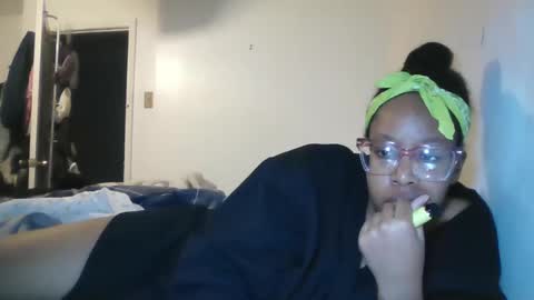 Snapshot of sexsual328802 chatting on 12, 1, 2025 Sensual FDMadam Sensuale online show from 12, 1, 2025