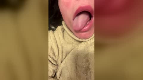 sextilyon online show from 24, 4, 2026