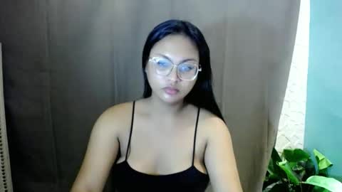 Snapshot of sexuallyattractive_mae chatting on 2, 6, 2026 sexuallyattractive_mae online show from 2, 6, 2026