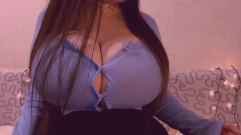 Snapshot of sexxgirlboy chatting on 17, 11, 2025 Julia online show from 17, 11, 2025