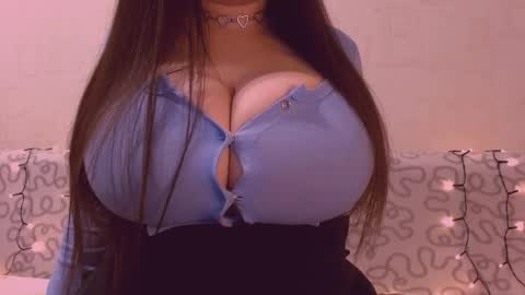 Snapshot of sexxgirlboy chatting on 18, 12, 2025 Julia online show from 18, 12, 2025