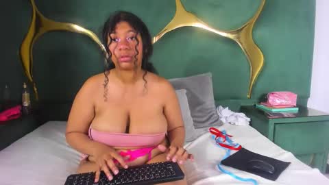 Snapshot of sexxtaty chatting on 27, 4, 2026 Sexxtaty online show from 27, 4, 2026