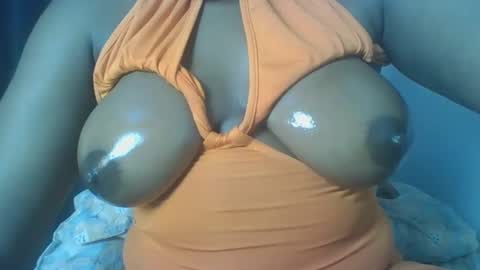 Snapshot of sexxy_butty chatting on 11, 5, 2026 Gigie online show from 11, 5, 2026
