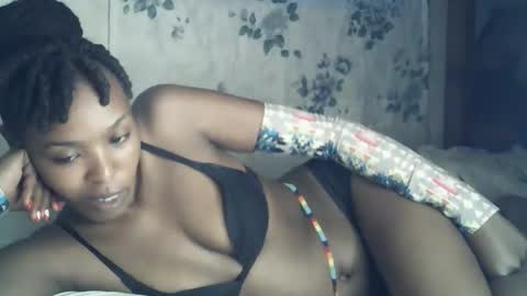 Snapshot of sexxy_curvy23 chatting on 25, 2, 2026 sexxy_curvy23 online show from 25, 2, 2026