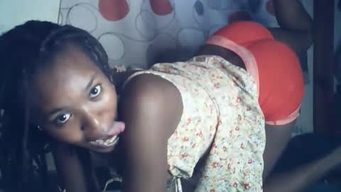 sexxy_curvy23 online show from 20, 3, 2026