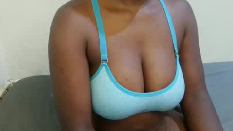 sexxy_maya1 online show from 13, 4, 2026