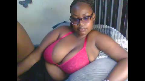 Snapshot of sexxy_mish chatting on 1, 5, 2026 sexxy_mish online show from 1, 5, 2026
