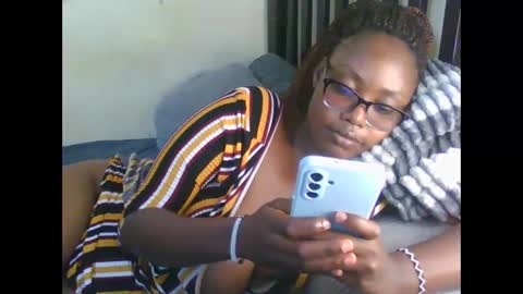 Snapshot of sexxy_mish chatting on 28, 5, 2026 sexxy_mish online show from 28, 5, 2026