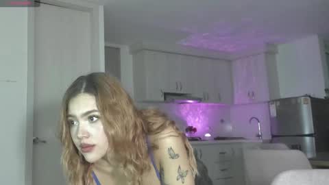 Lucy  Annyy online show from 22, 2, 2025