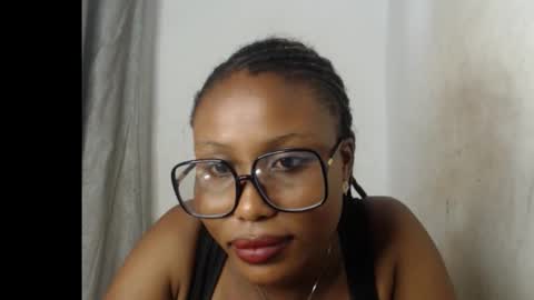 Snapshot of sexy_badgirl2 chatting on 27, 10, 2025 Sexy blackgirl2 online show from 27, 10, 2025