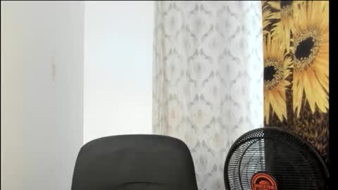 Snapshot of sexy_badgirl2 chatting on 21, 12, 2025 Sexy blackgirl2 online show from 21, 12, 2025