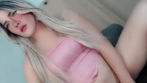 Haley Blaire online show from 26, 10, 2025