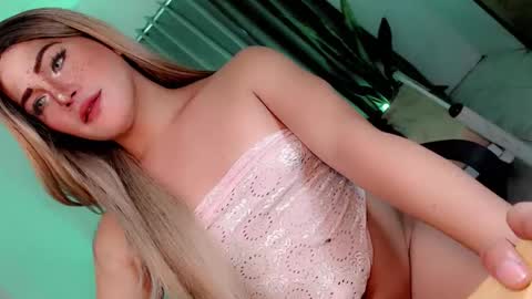 Snapshot of sexy_blaire chatting on 6, 2, 2026 Haley Blaire online show from 6, 2, 2026