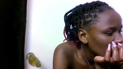 Snapshot of sexy_bree25 chatting on 16, 4, 2026 bree online show from 16, 4, 2026