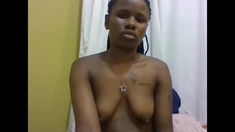 Snapshot of sexy_bree25 chatting on 3, 5, 2026 bree online show from 3, 5, 2026