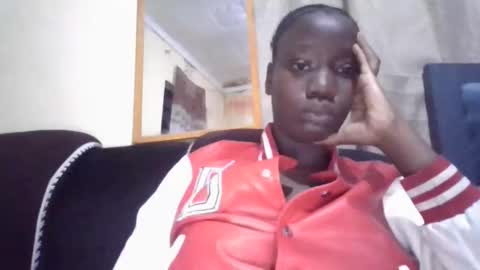 sexy_butty01 online show from 21, 12, 2025