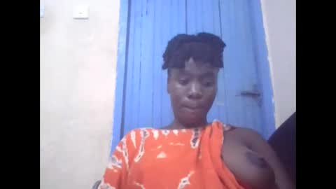 sexy_butty01 online show from 19, 4, 2026