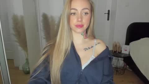 C o r a l i e online show from 25, 2, 2025