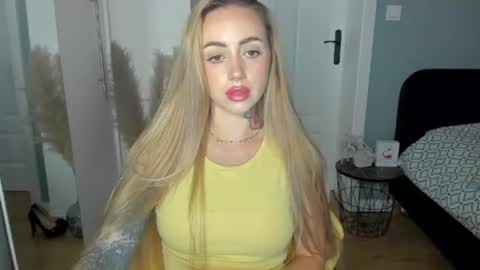 Snapshot of sexy_coralie chatting on 1, 7, 2026 C o r a l i e online show from 1, 7, 2026