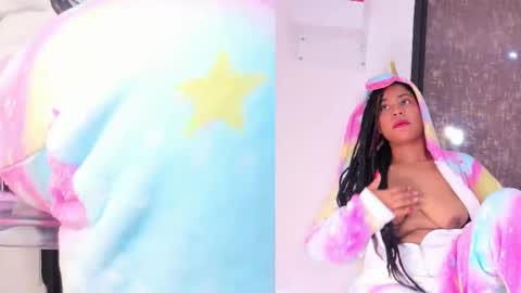 Snapshot of sexy_curlylady chatting on 8, 2, 2026 sexy_curlylady online show from 8, 2, 2026