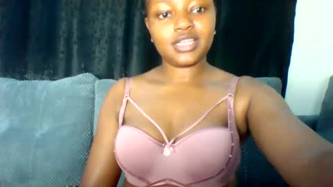 Snapshot of sexy_divaaa chatting on 26, 5, 2026 sexy_divaaa online show from 26, 5, 2026