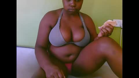 Snapshot of sexy_divana chatting on 21, 2, 2025 sexy_divana online show from 21, 2, 2025