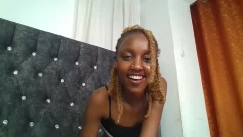 sexy_ebony_nica online show from 13, 2, 2025