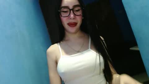 sexy_emily92 online show from 10, 2, 2026