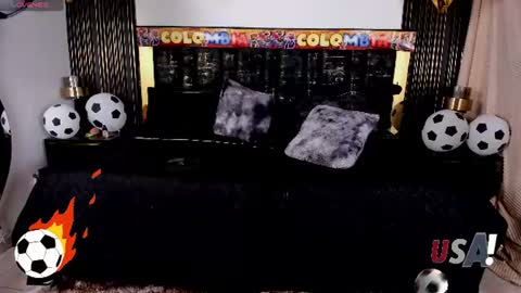 Snapshot of sexy_hot_milf_ chatting on 14, 6, 2026 Dafne online show from 14, 6, 2026