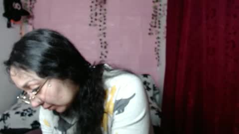 sexy lolas online show from 22, 2, 2025