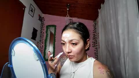 sexy lolas online show from 11, 9, 2025