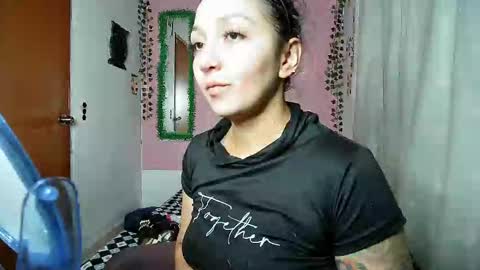 sexy lolas online show from 13, 9, 2025