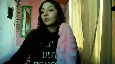 sexy lolas online show from 13, 12, 2025