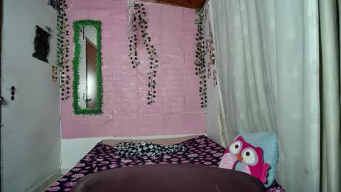 sexy lolas online show from 16, 3, 2026