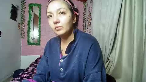 Snapshot of sexy_lolas chatting on 10, 6, 2026 sexy lolas online show from 10, 6, 2026