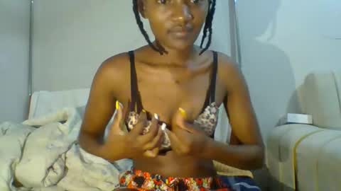 sexy_lucy012 online show from 19, 1, 2025